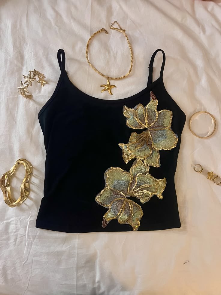 Gold Leaf Black Top – Tops